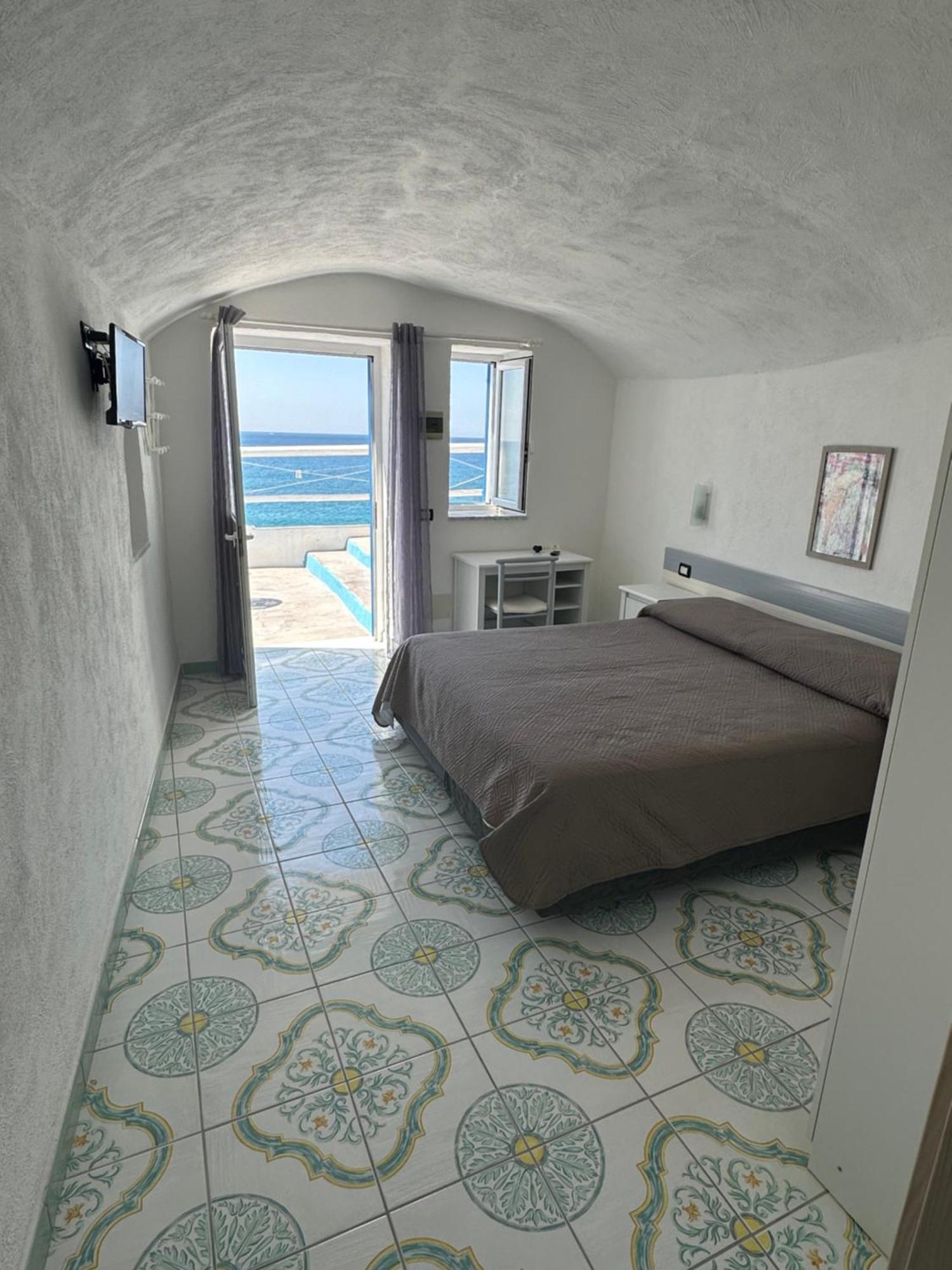 Hotel Regina Del Mare Barano d'Ischia Exterior photo
