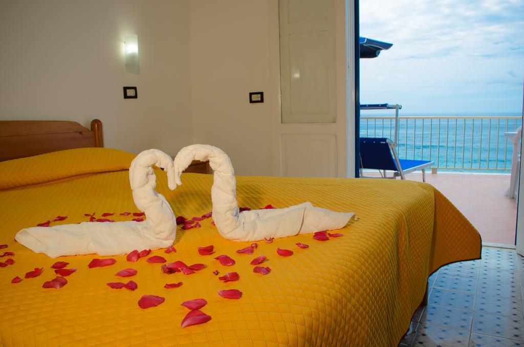 Hotel Regina Del Mare Barano d'Ischia Room photo